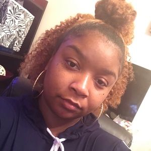 Meet your Posher, Joy